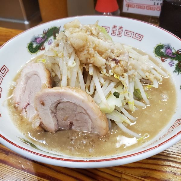「小ラーメン/ヤサイ/カラメ/アブラ(¥800)」@ラーメン神豚 横須賀中央店の写真