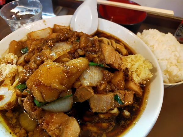「スタ満・大盛・生卵・ライス（脂・ニンニク・生姜）」@元祖スタミナ満点らーめん すず鬼の写真