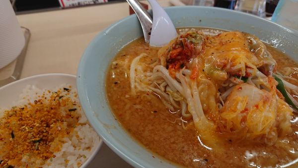 「ニラキムチーズみそ」@くるまやラーメン 東松山店の写真