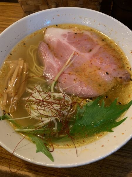 「にんにく塩らーめん」@麺屋 誠の写真