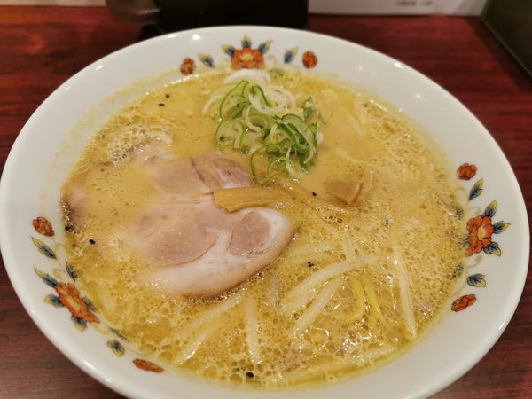 「みそカレーラーメン」@おんじき庭本 函館駅前店の写真