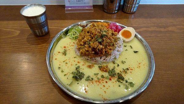 「柚子チキンキーマ&さつまいものポタージュカレー 1,000円」@アヤカリ亭の写真