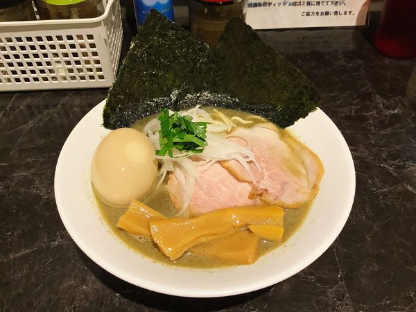 「特製純煮干しそば」@中華SOBA にぼ乃詩の写真