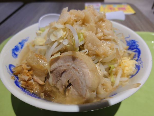 「ラーメン(並)680円(ヤサイダブル・ニンニク・アブラ)」@ジャンクガレッジ イオンタウンふじみ野店の写真