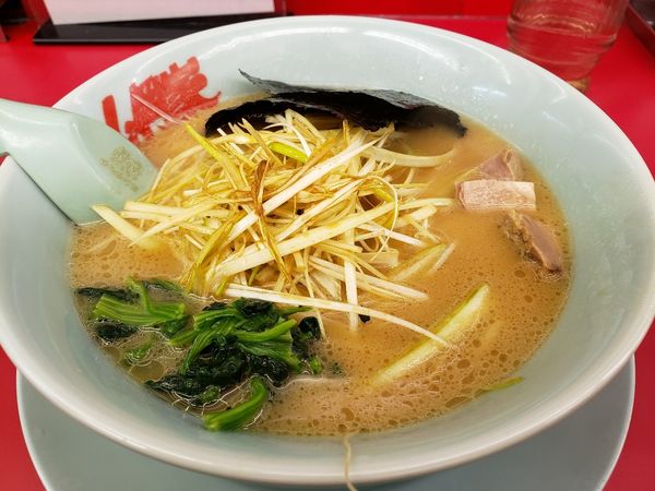 「醤油ネギラーメン（麺硬、脂少」@ラーメン山岡家 足利店の写真
