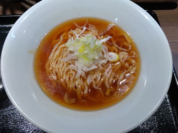「煮干しそば（500円）」@鴨出汁中華蕎麦 麺屋yoshikiの写真