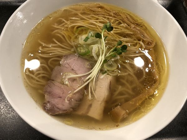 「塩らぁ麺」@らぁ麺 やまぐち 辣式の写真