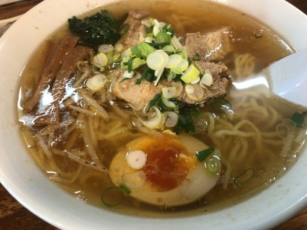 「しおちゃーしゅーめん　1100円」@らーめん 花希亭の写真