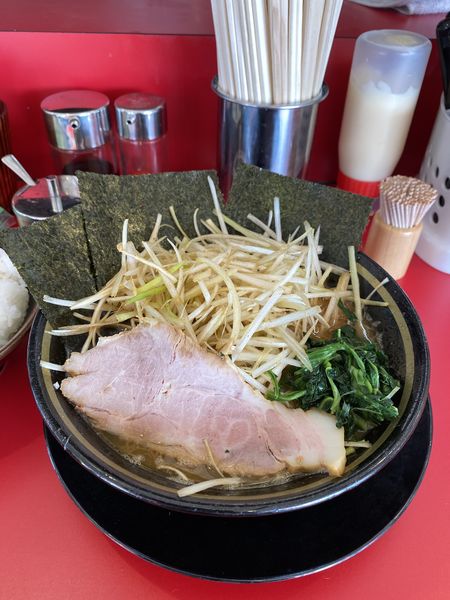 「白ネギラーメン」@家系ラーメン 王道 神道家の写真