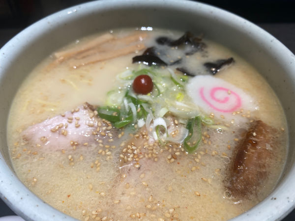 「塩ラーメン大盛り」@らーめん山頭火 旭川本店の写真