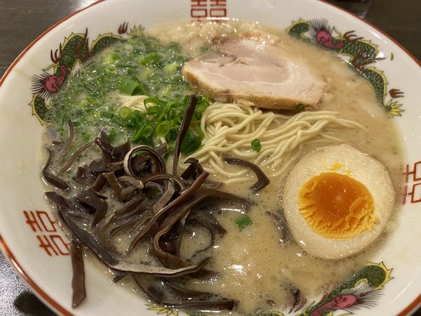「だるまラーメン　730円税込」@博多 長浜ラーメン だるま一家の写真