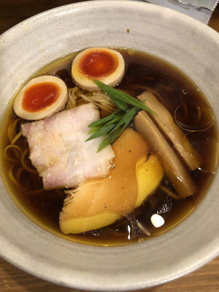 「醤油ラーメン」@いかれたNOODLE Fishtonsの写真