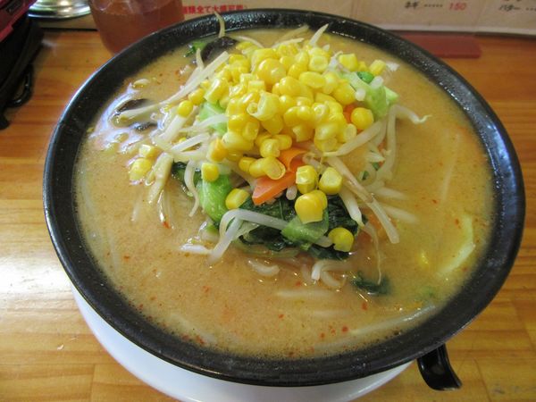 「味噌ラーメン（７８０円）＋餃子３５０円」@らーめん太郎の写真