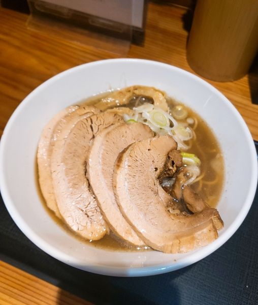 「肉増し煮干そば」@つけめん・らーめん・煮干そば 金狼の写真