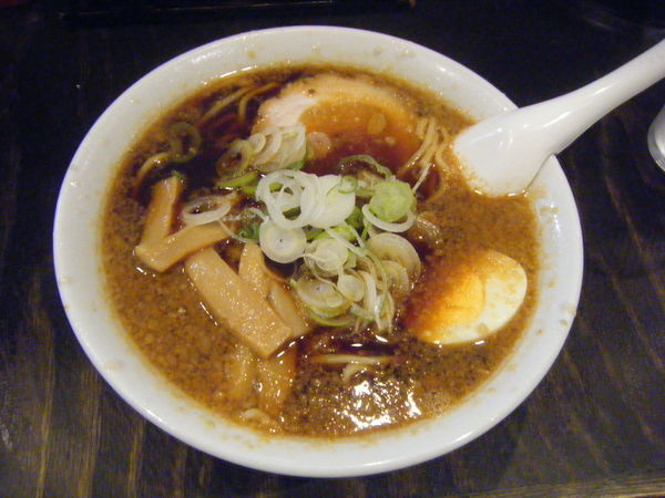 「元らーめん（細麺、背脂少なめ）」@新橋元楽の写真