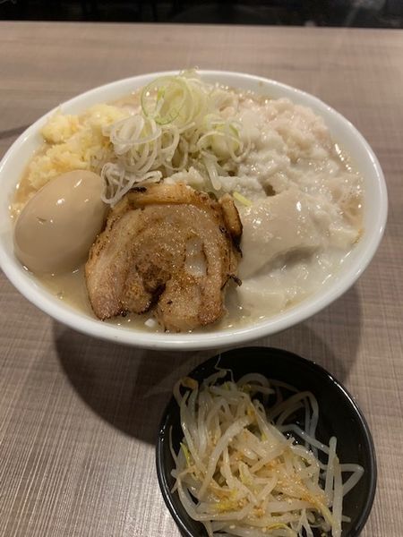 「俺の豚麺 850円」@オリオン食堂 野方店の写真