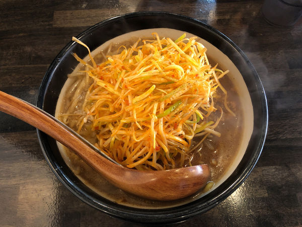 「赤ネギ味噌ラーメン」@味噌ラーメン専門店 日月堂 浦和さいど店の写真