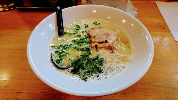 「鶏白湯 塩(麺ハリガネ･味濃いめ)」@麺場 鶏源 TORIGEN 黄金町店の写真