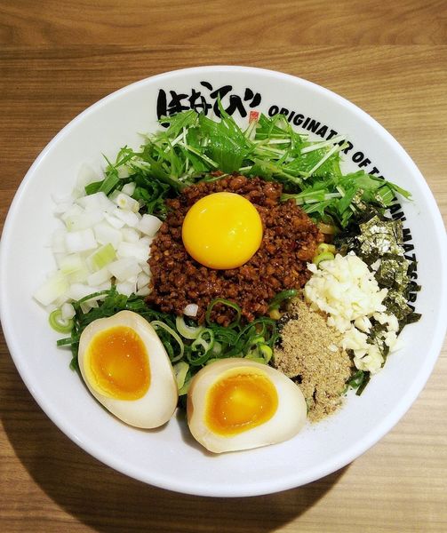 「カレー台湾まぜそば 900円＋味玉クーポン」@台湾まぜそば はなび 東海荒尾店の写真