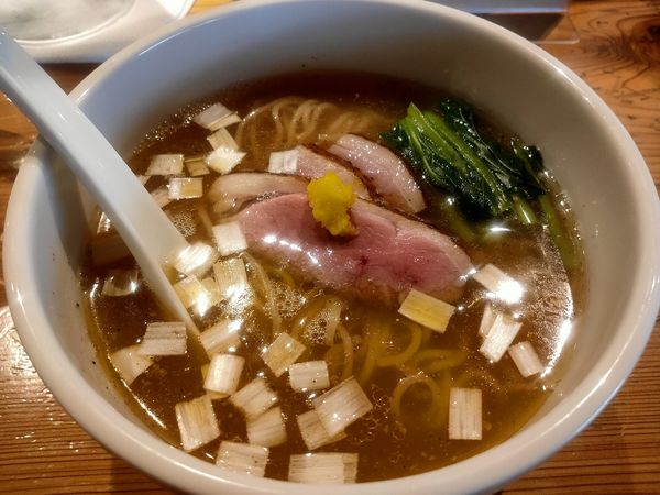 「鴨だし中華そば  塩 900円」@麺処 図鑑の写真