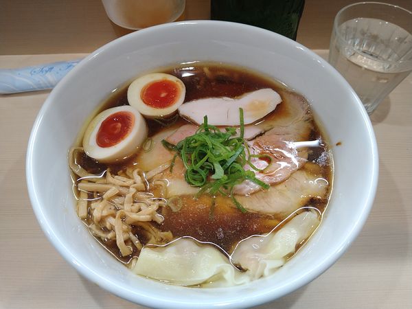 「特製中華そば¥1250+ハートランド¥550-」@手揉み中華そば 中村の写真