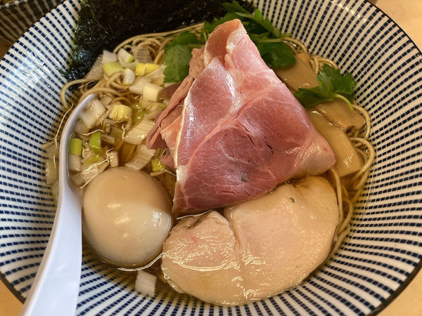 「特製煮干し・炙り真鯛丼」@中華そば よしかわの写真