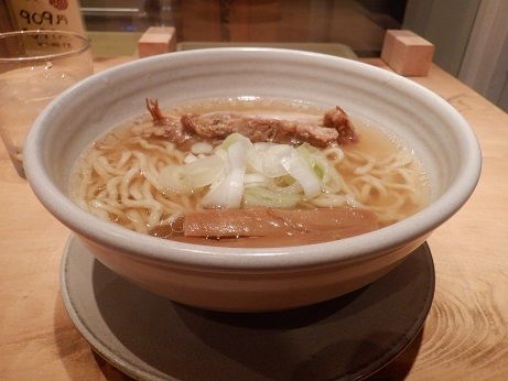 「らーめん　ｍａｃｒｏ」@人類みな麺類 東京本店の写真