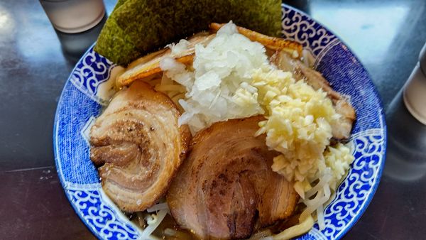 「肉ニボガッツ」@青森煮干し中華そば JIN 海老の陣の写真