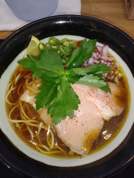 「イカ煮干しそば【限定】」@境逸品 鶏そば 山田屋の写真