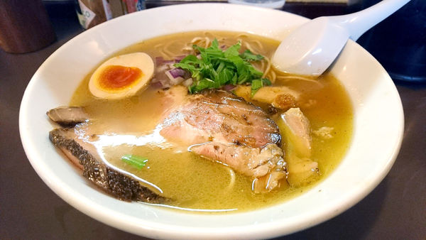 「【昼】こく塩」@鶏こく中華 すず喜の写真