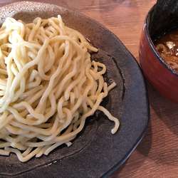 辛味つけ麺 中盛(820円)