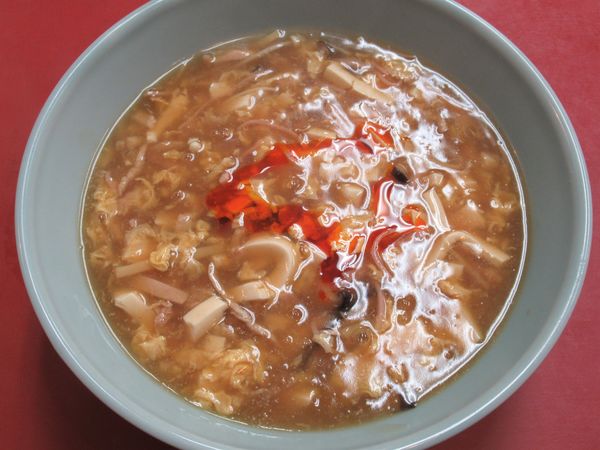 「酸辣湯麺（950円）」@山水楼の写真