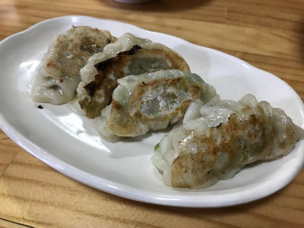 「ギョーザ」@ラーメン あんずの写真