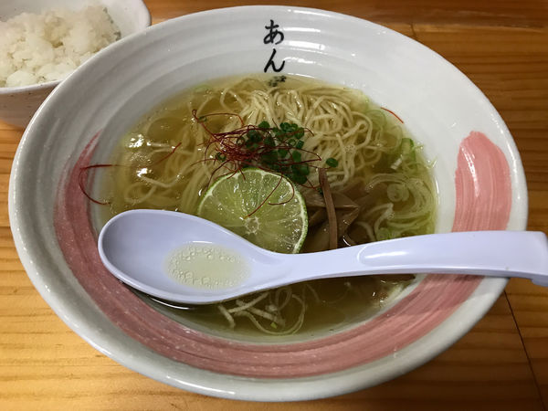 「かけラーメン」@ラーメン あんずの写真