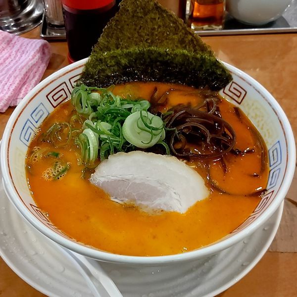 「赤豚骨ラーメン(白湯)」@つけ麺中華そば 節 本八幡店の写真