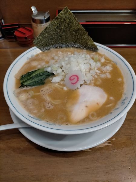 「濃厚鶏味噌ラーメンさらし玉ねぎ」@らーめん曳舟の写真