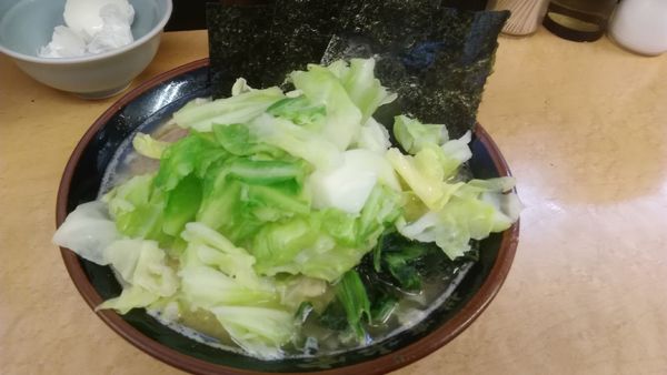 「キャベツラーメン並硬め¥800」@光家の写真