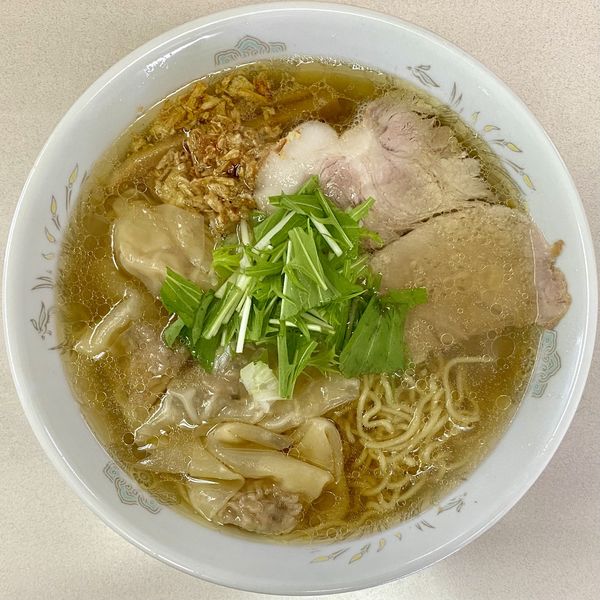 「塩ワンタンメン ¥850円（大盛り＋110円）」@支那そば一麺 下広岡店の写真