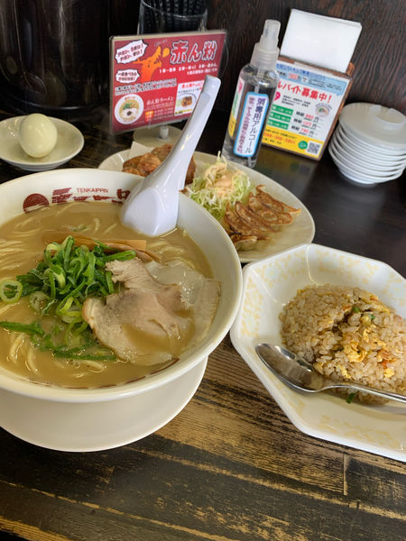 「ごちそう定食」@天下一品 南高江店の写真