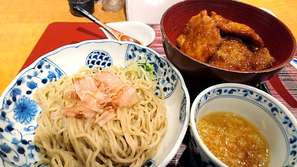 「【昼】おろしそば(冷)+自家製ソースのカツ丼」@麺 みつヰの写真