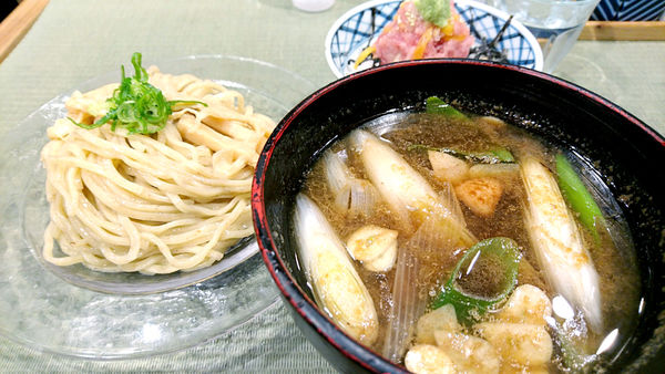 「【昼】鴨汁つけそばtoトロたくちらし」@らーめん 鴨to葱の写真