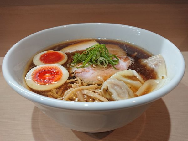 「特製中華そば」@手揉み中華そば 中村の写真