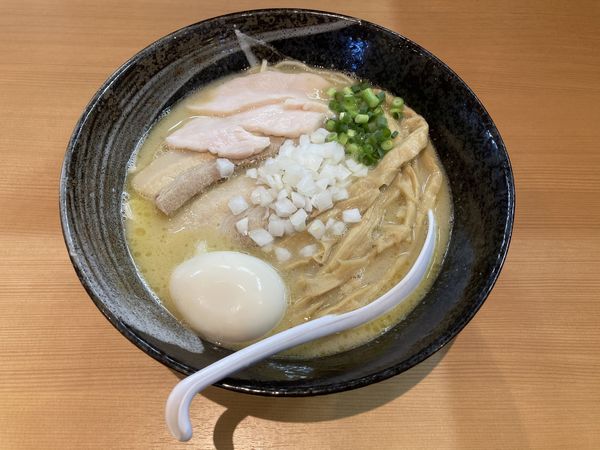 「とりそば（塩）＋全部乗せ」@麺堂 稲葉の写真