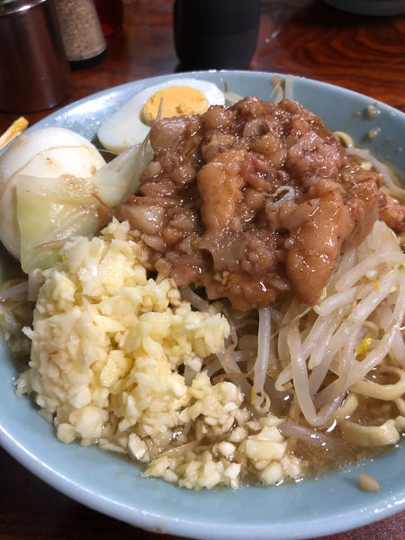 「ラーメン¥900 ゆで玉子¥100」@ラーメン富士丸 明治通り都電梶原店の写真