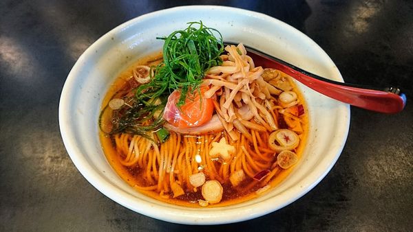 「秋サーモン中華そば」@麺場voyageの写真