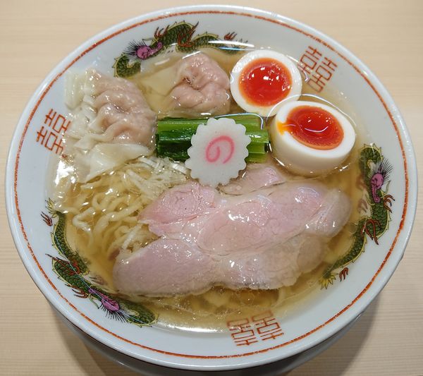 「白だしラーメン＋肉ワンタン2個＋味玉」@キング製麺の写真