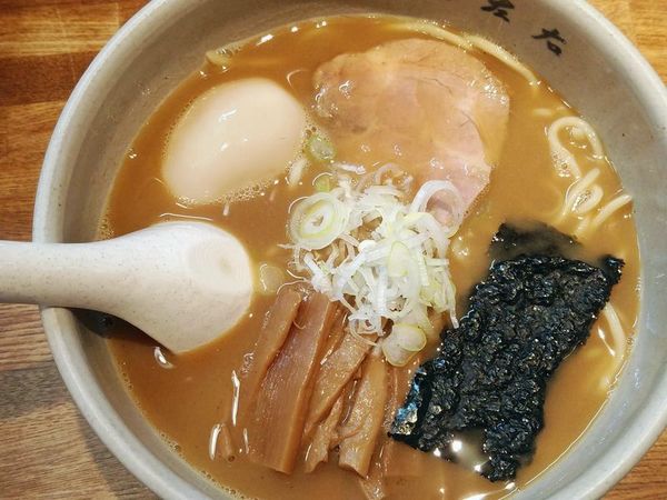 「味玉らーめん」@麺屋吉左右の写真