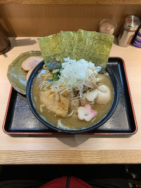 「濃厚らー麺 関脇」@らー麺土俵 鶴嶺峰の写真