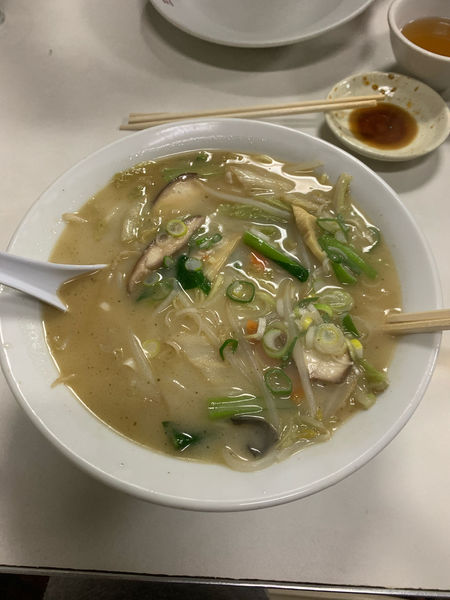 「スッチン白湯麺(五目白スープ)」@三幸飯店の写真