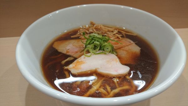 「中華そば(900円)」@手揉み中華そば 中村の写真